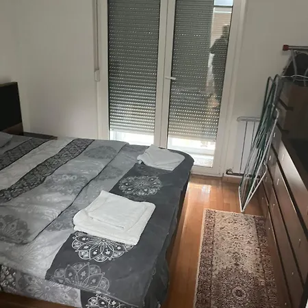 Vjecna Vatra Deluxe Apartment
